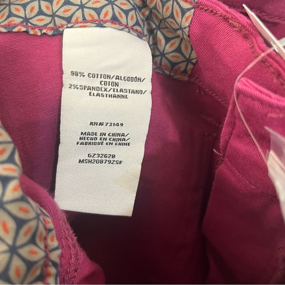 Stitch Fix 151 Berry Pink cuffed mid rise shorts size 14 - Picture 11 of 11